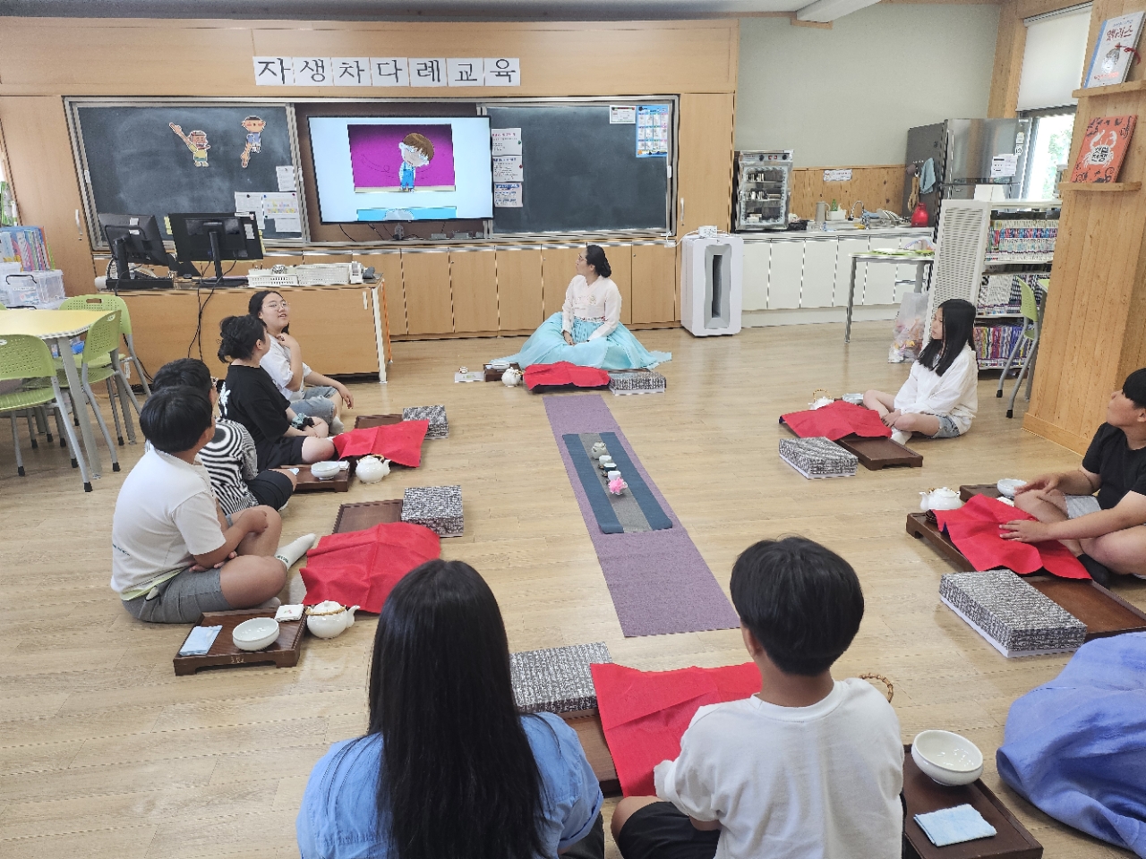 “차 우리며 예절 배워요” 정읍시, 관내 9개 학교 찾아가는 다례교육 추진 (2)