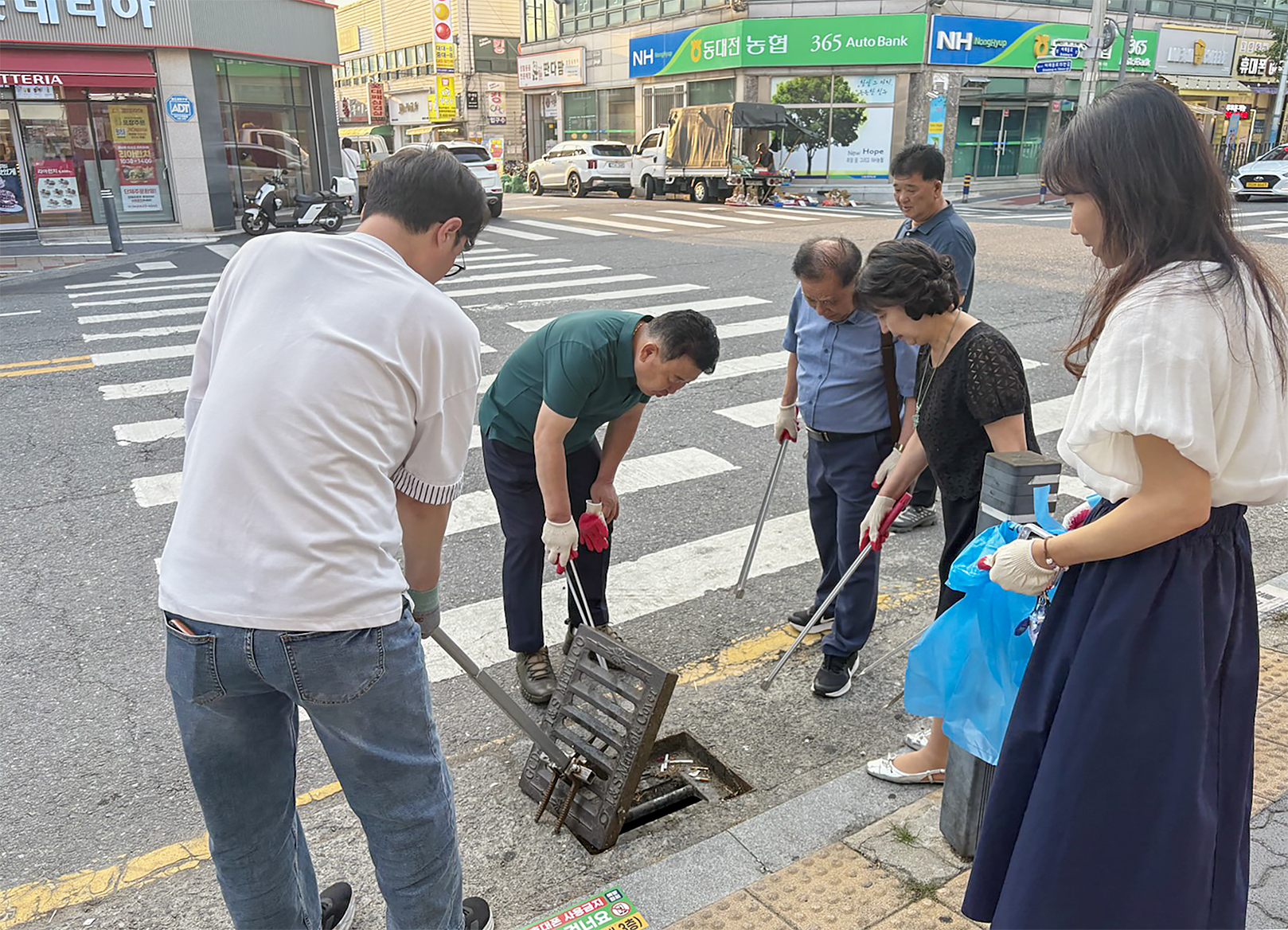 대전 대덕구 비래동 자생단체장협의회, 집중호우 대비 침수 예방 활동 나서