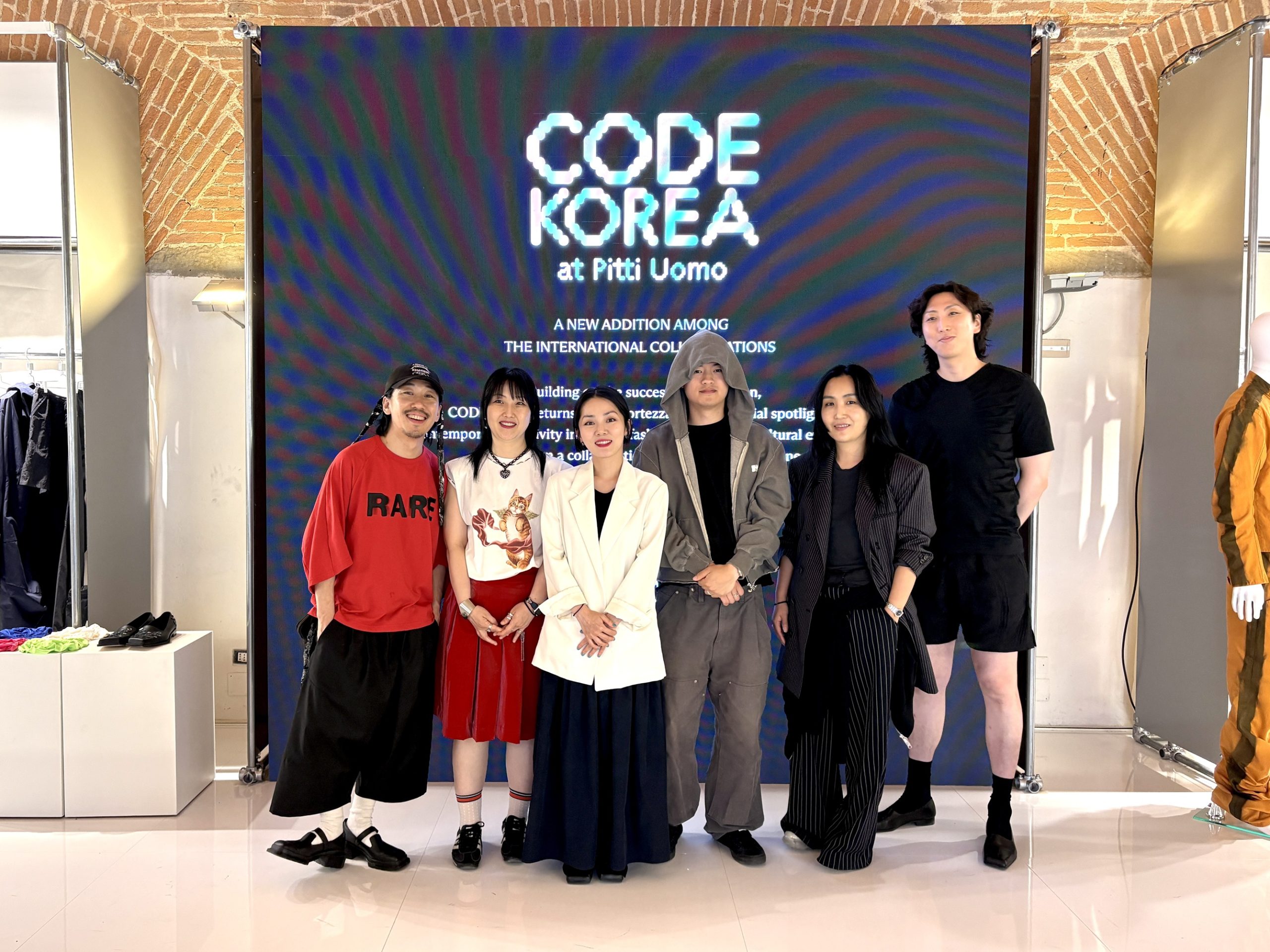 K-패션, 세계 최대 남성복 수주회 통해 글로벌 시장 공략 콘진원, 이탈리아 ‘피티 우오모’서 한국공동관․지용킴 특별전 추진