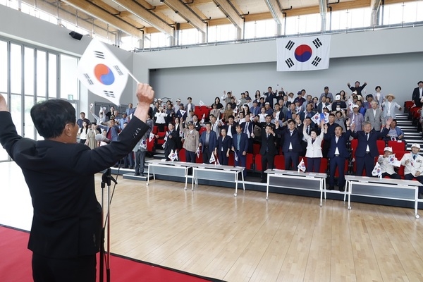 신안군, 6·25전쟁 제76주년 기념식 개최..