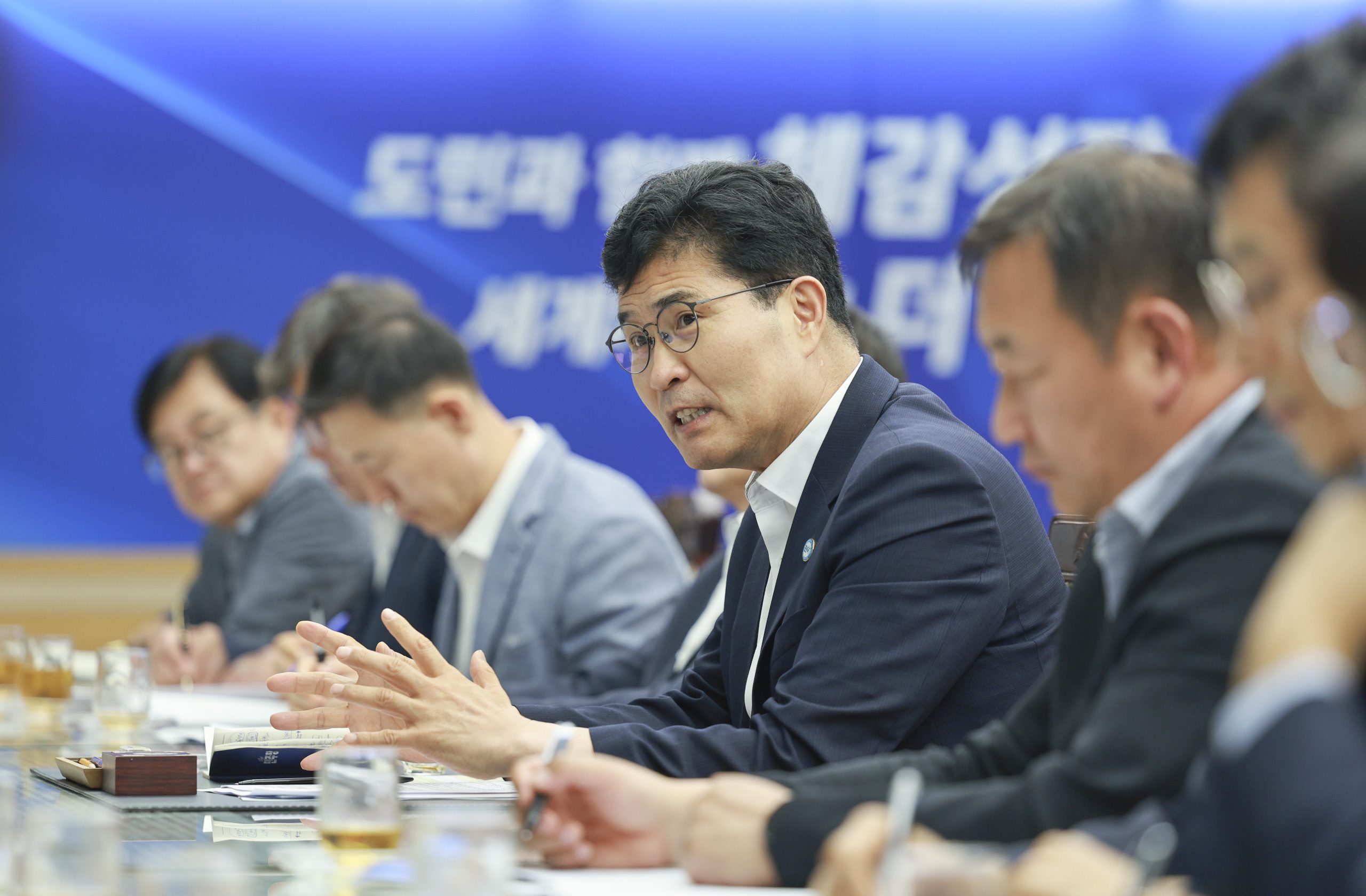 이원택 지사, 민선 9기 첫 간부회의…“도민주권·체감성장으로 전북 대도약” 이미지(2)