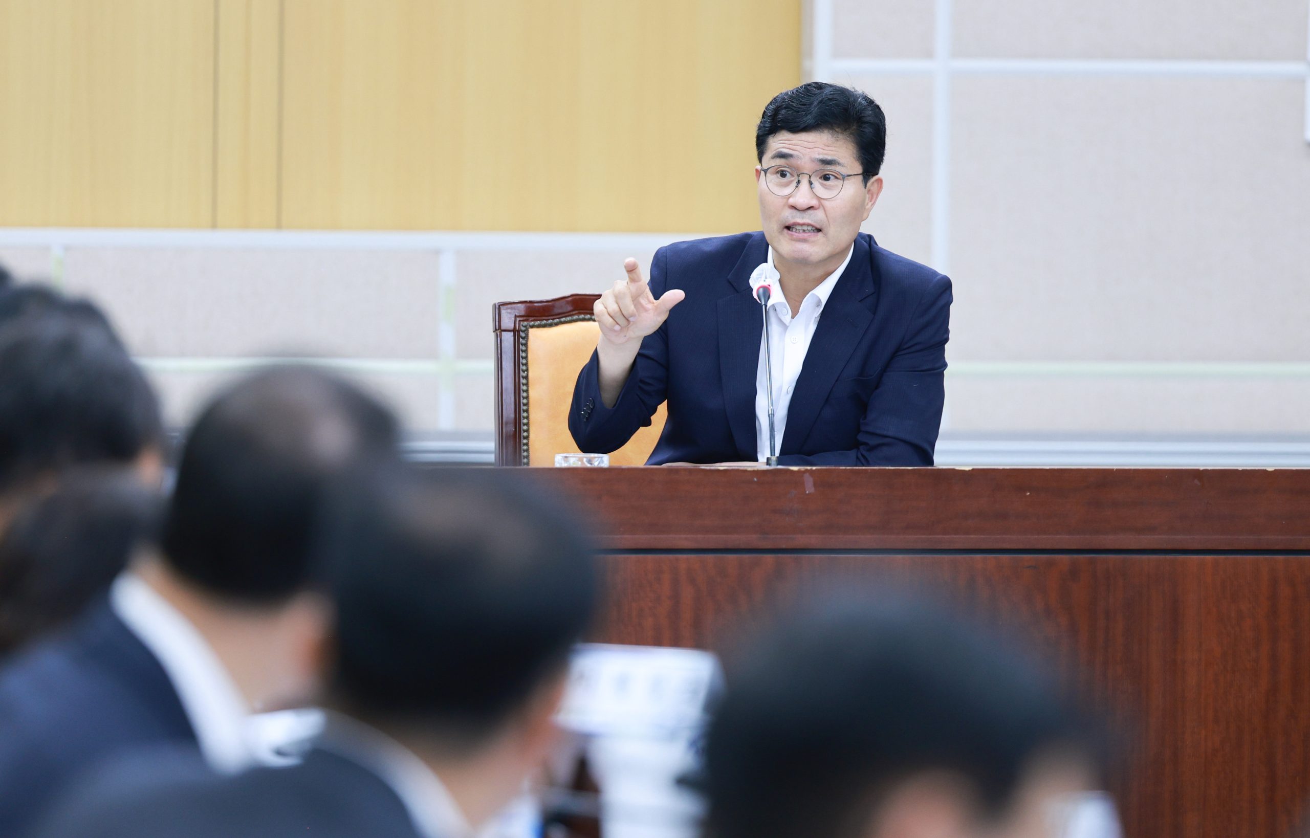 이원택 지사, 첫 합동간부회의서 “경제생태계·도민안전에 역량 총동원” 이미지(2)