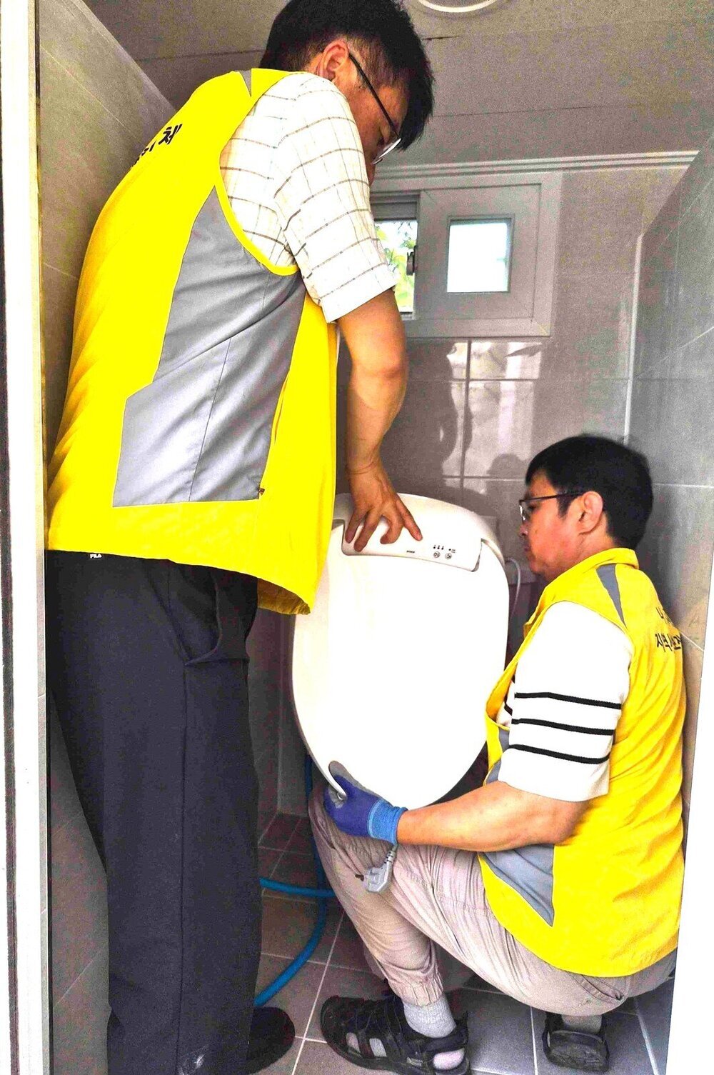 나주시 다도면지사협, 관내 전 경로당에 '온열 변기 커버' 보급 완료 첨부 이미지 2