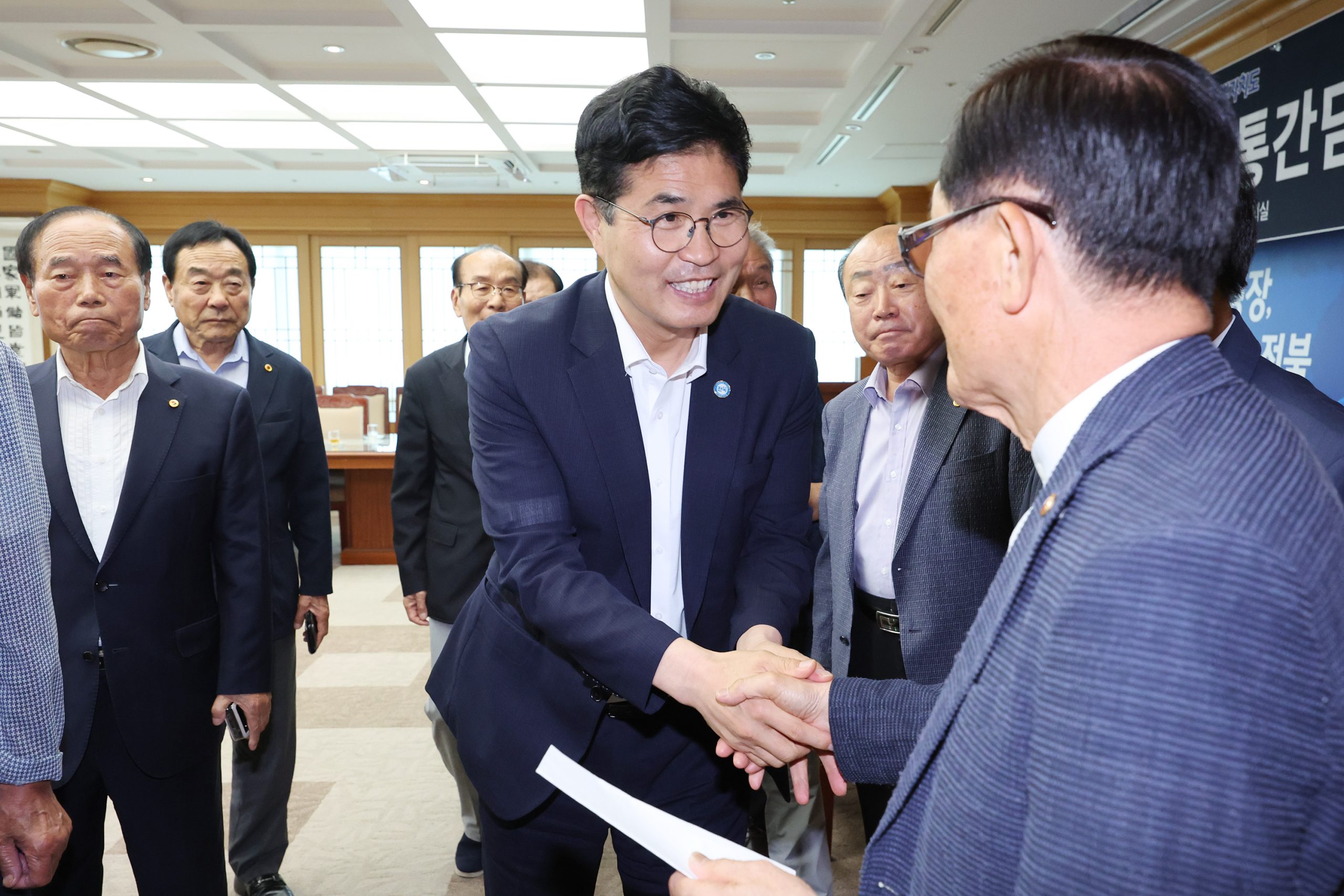전북자치도, 노인회와 현장 소통…어르신 정책 협력 강화 이미지(3)