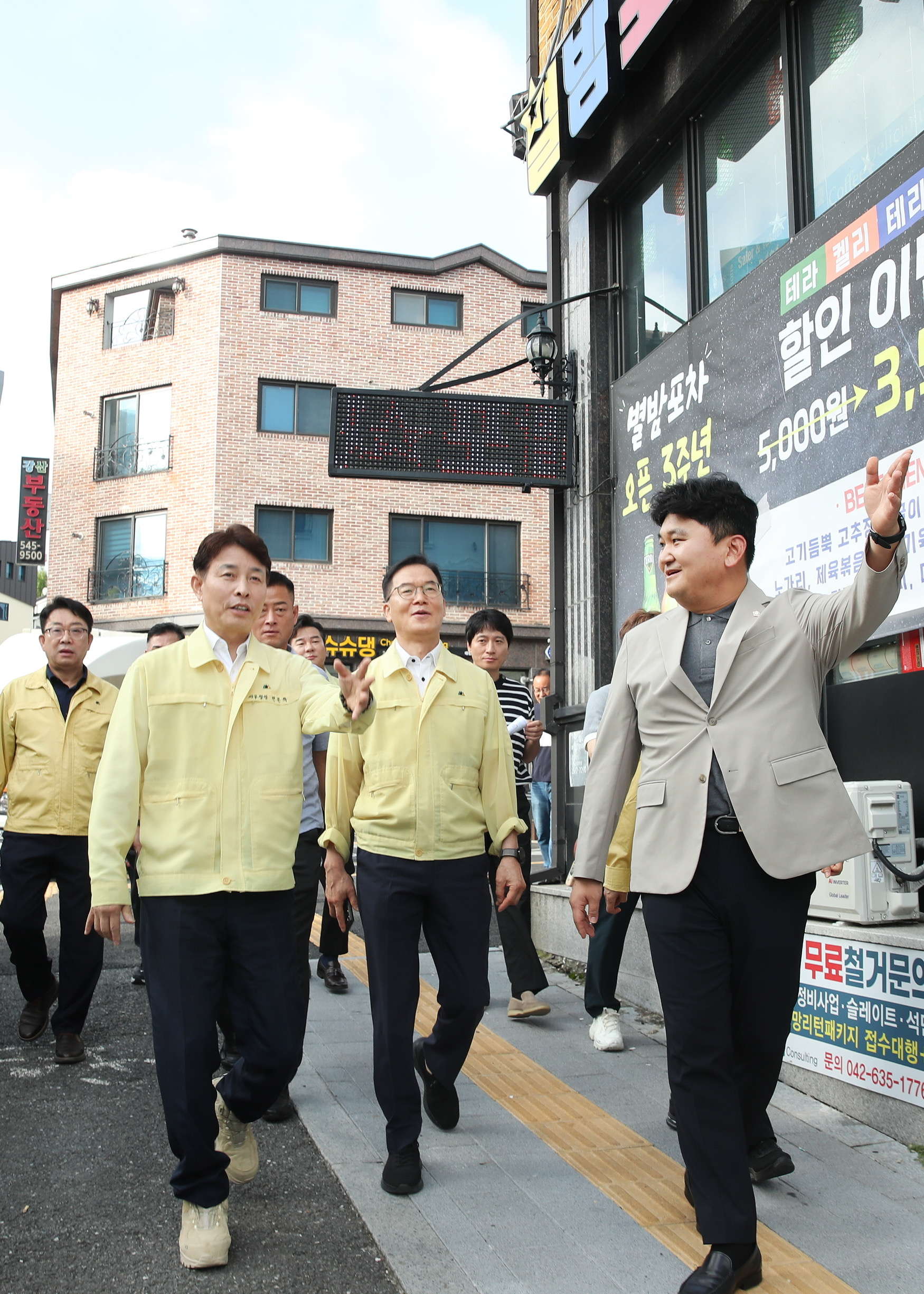 전문학 서구청장, 관저동 신규 노상주차장 현장 점검