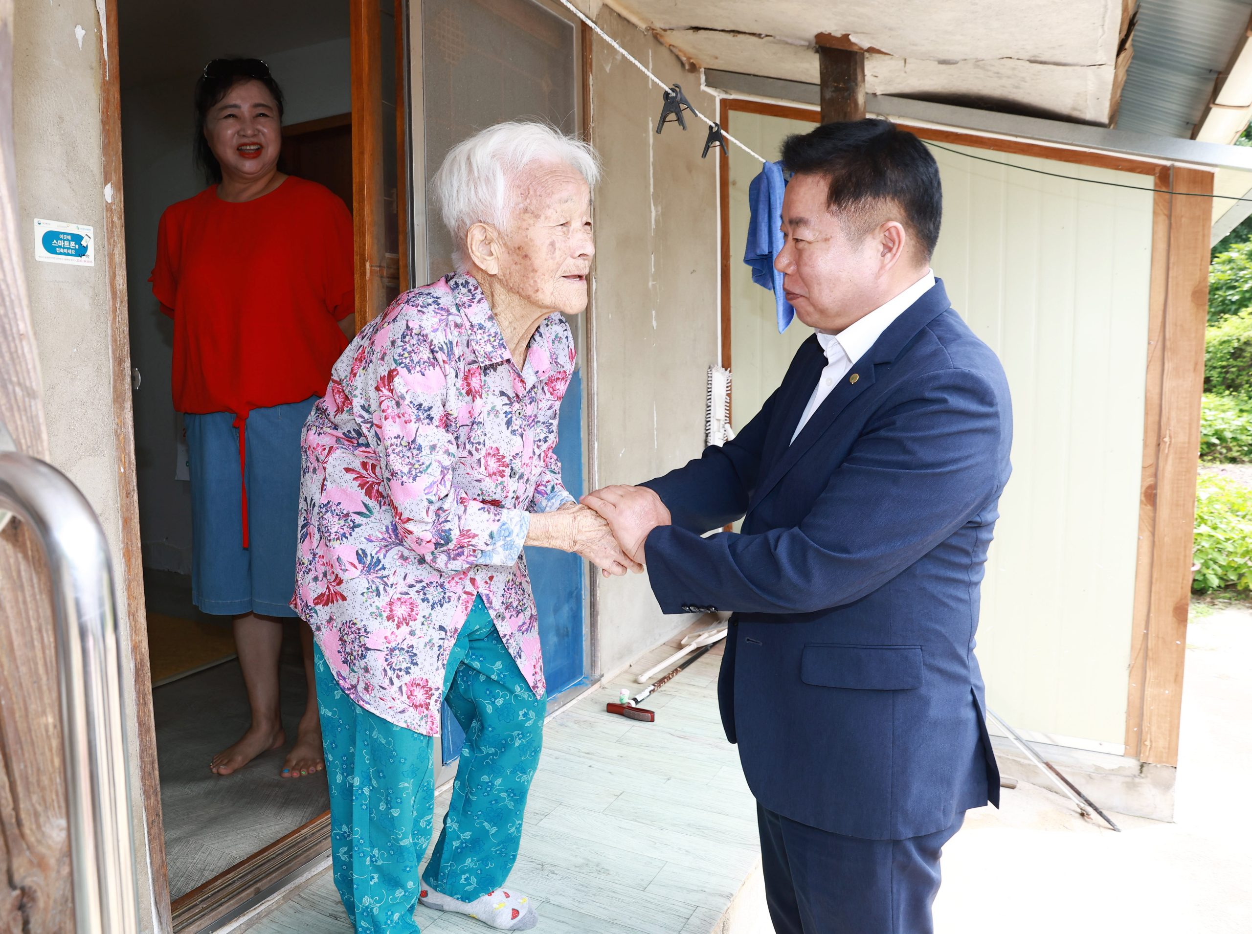화순군, 장수 어르신 생신 축하 가정방문 2