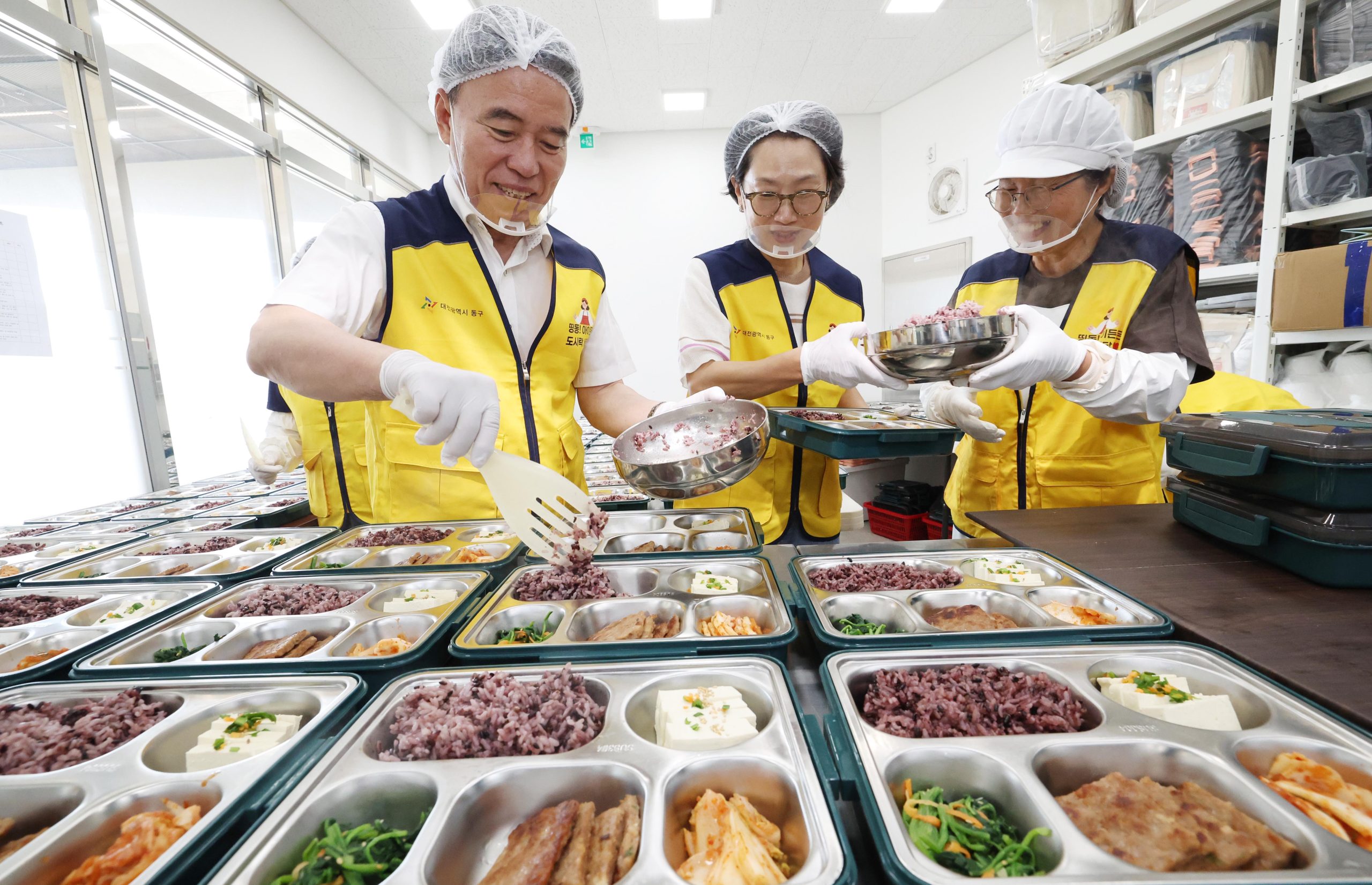 대전 동구, 여름방학 기간 ‘띵동, 아이든든 도시락’ 본격 운영