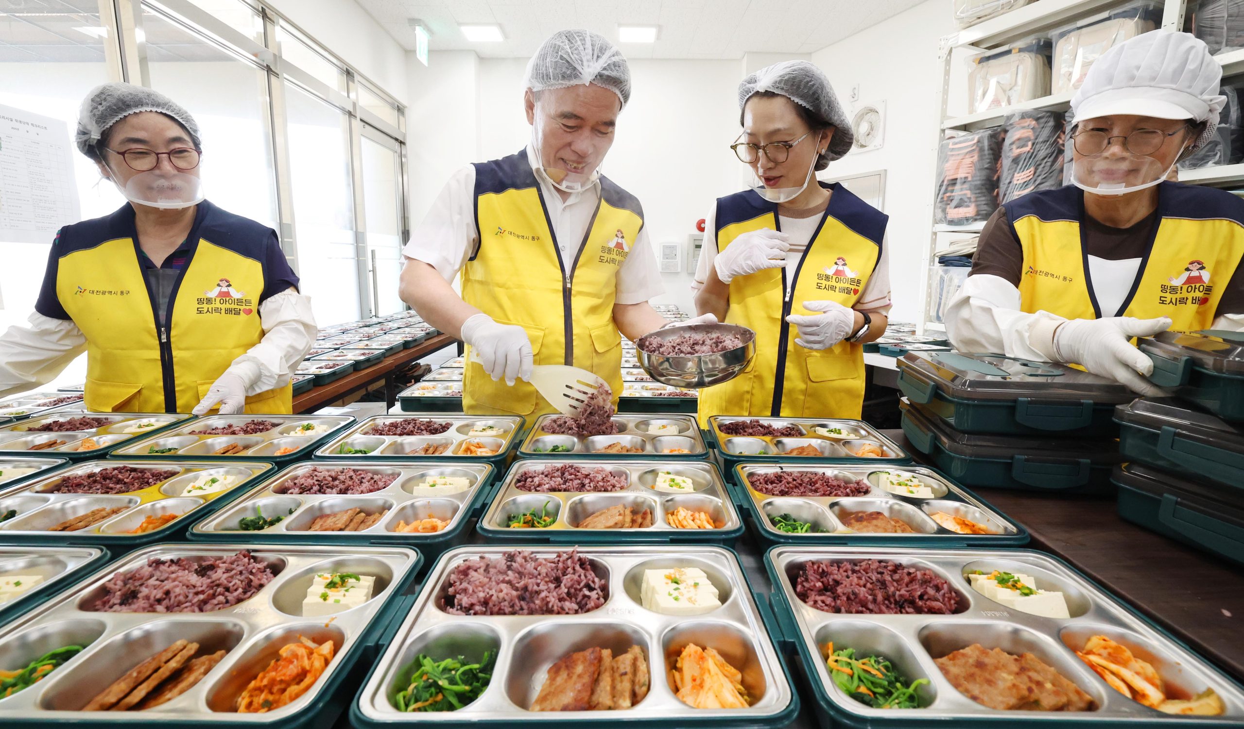 대전 동구, 여름방학 기간 ‘띵동, 아이든든 도시락’ 본격 운영