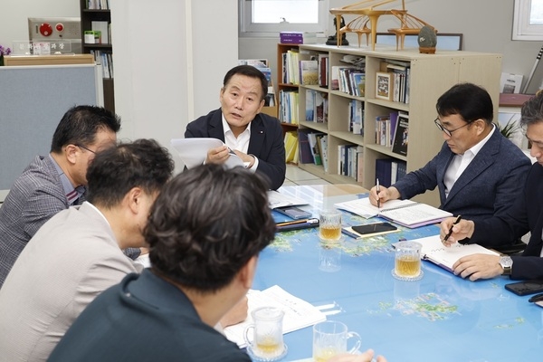 신안군, 체류형 관광 활성화 총력... ‘지역 소득 관광 모델 구축’..'신안군, 주민 목소리 반영해 체류형 관광 정책 최우선 추진'  2