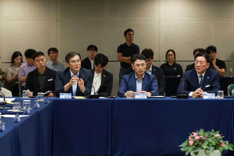 영암군, 반도체클러스터 성공 위해 송전선로 갈등 해소 전담조직 설치 제안 이미지 2