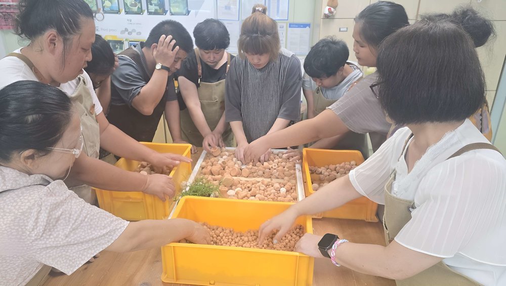 무안자립원 장애인 도예작가들, 전국장애인도예공모전 은상·특선 수상