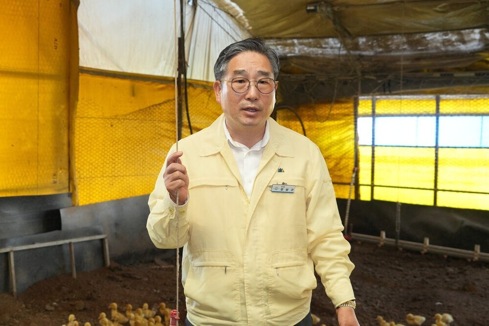 강상구 나주부시장, 축산농가 찾아 폭염 대응 상황 점검 첨부 이미지 2