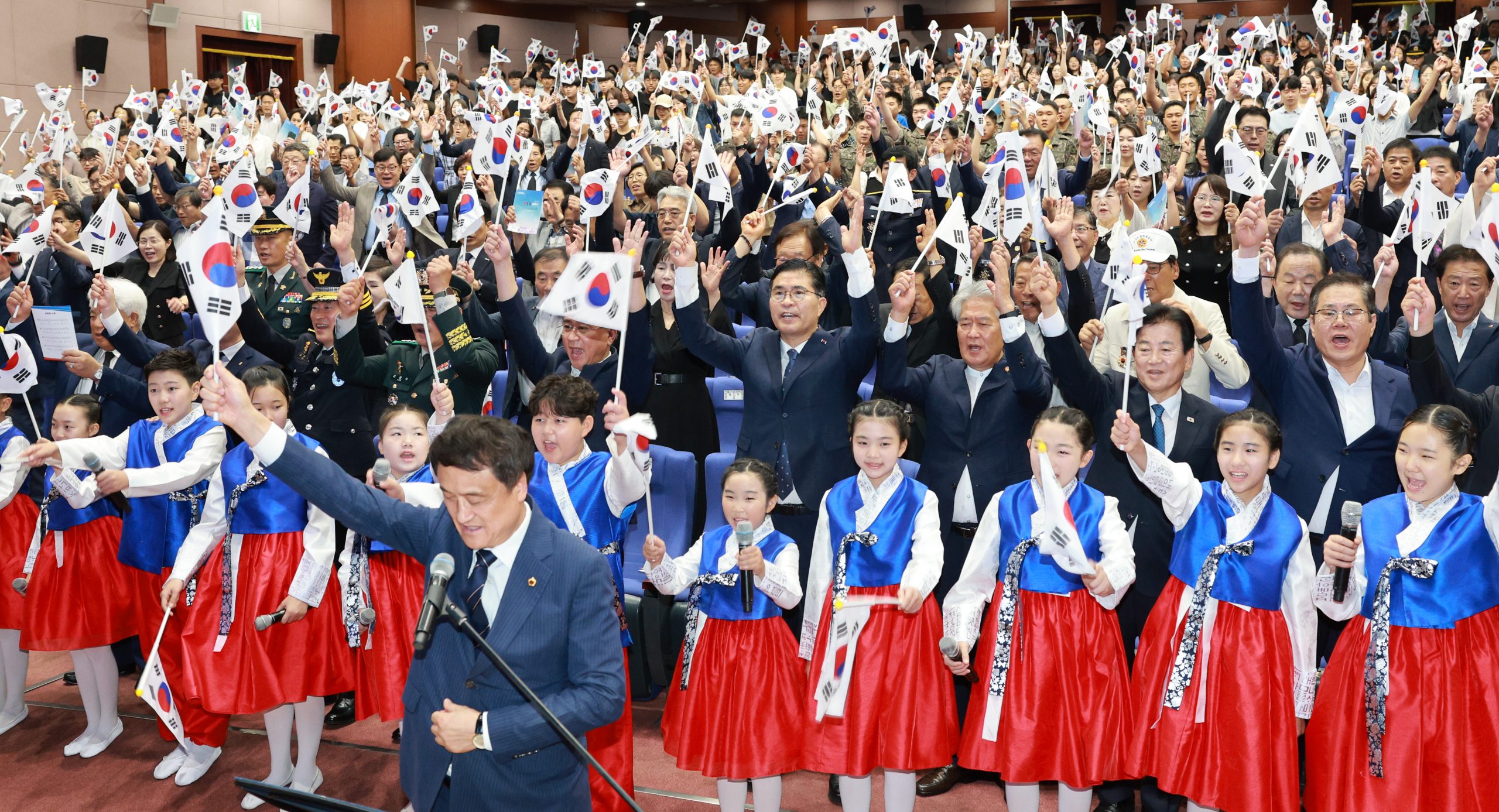 전북, 제81주년 광복절 경축식 개최… “광복의 정신 이어 새로운 미래로” 이미지(3)