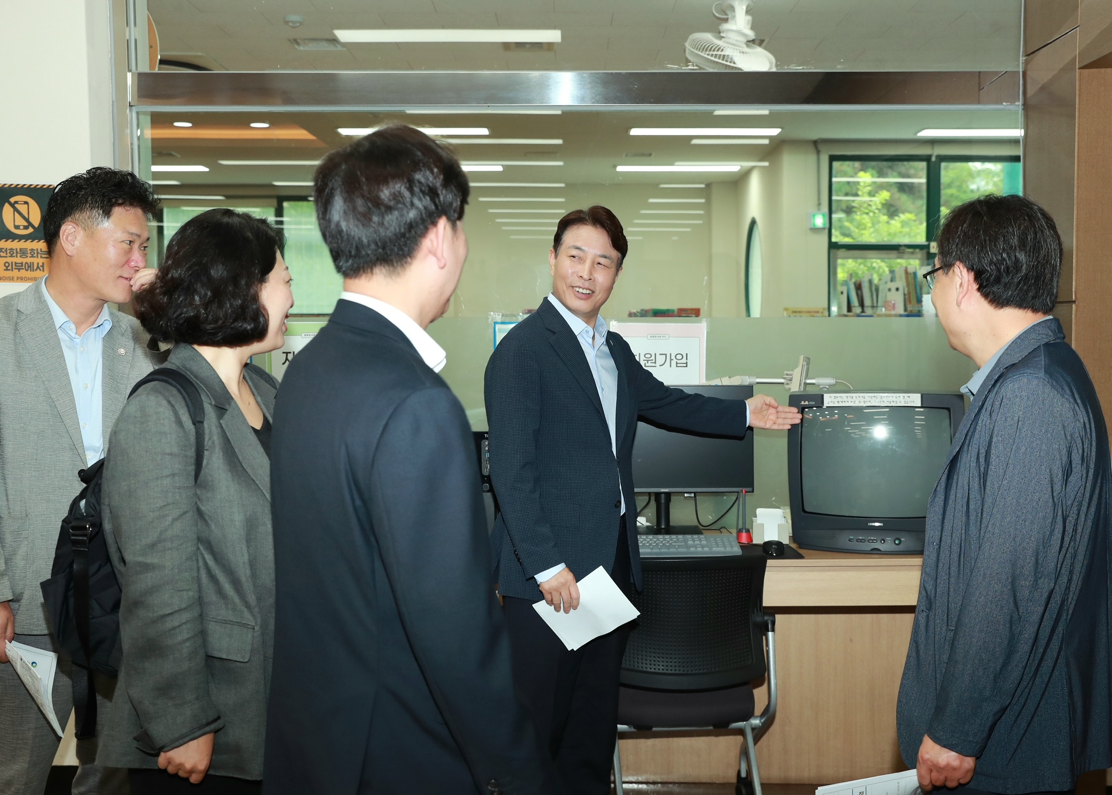 전문학 서구청장, 갈마도서관 시설 현장 점검