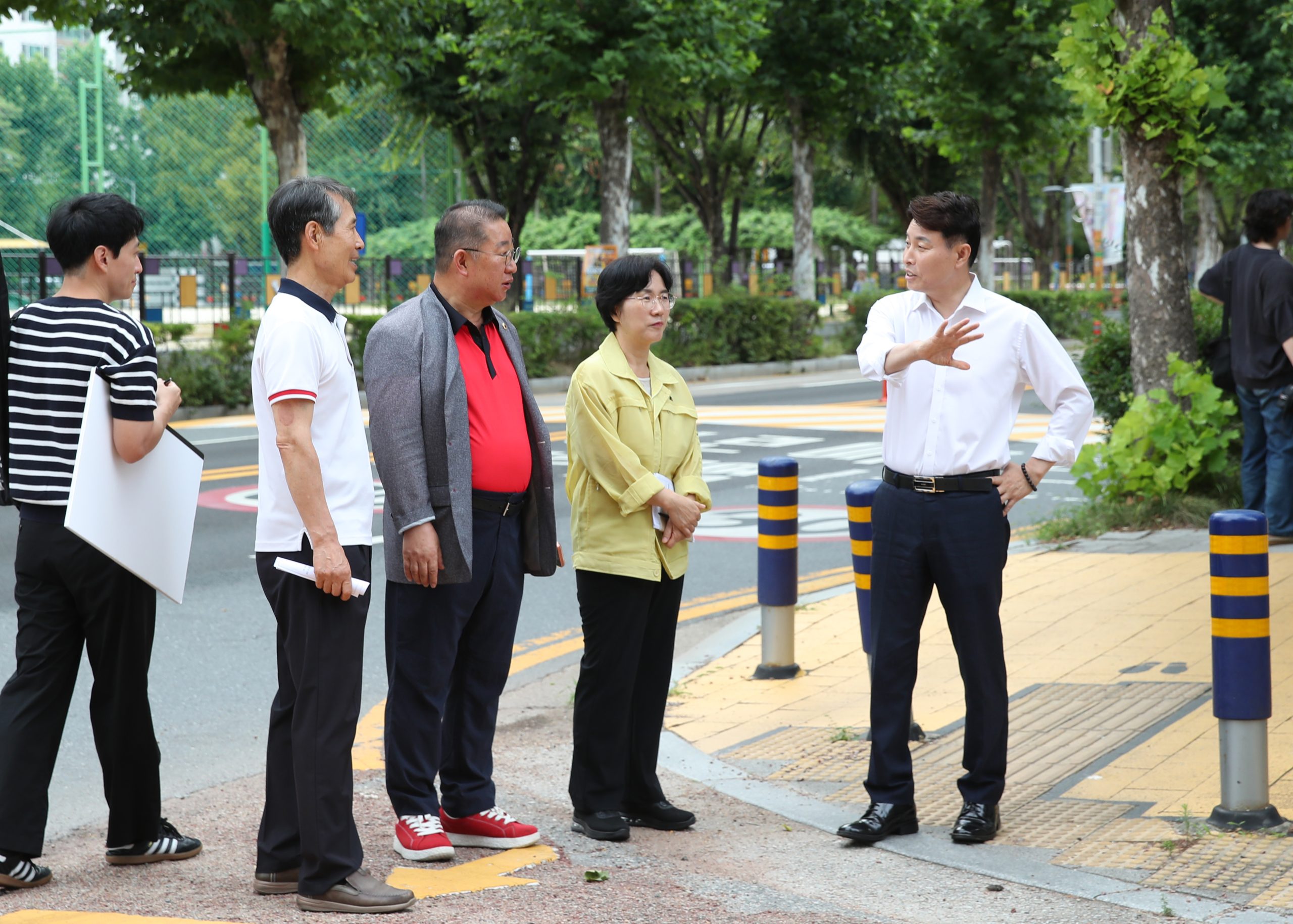 전문학 서구청장, 성룡초 어린이보호구역 개선 사업 점검