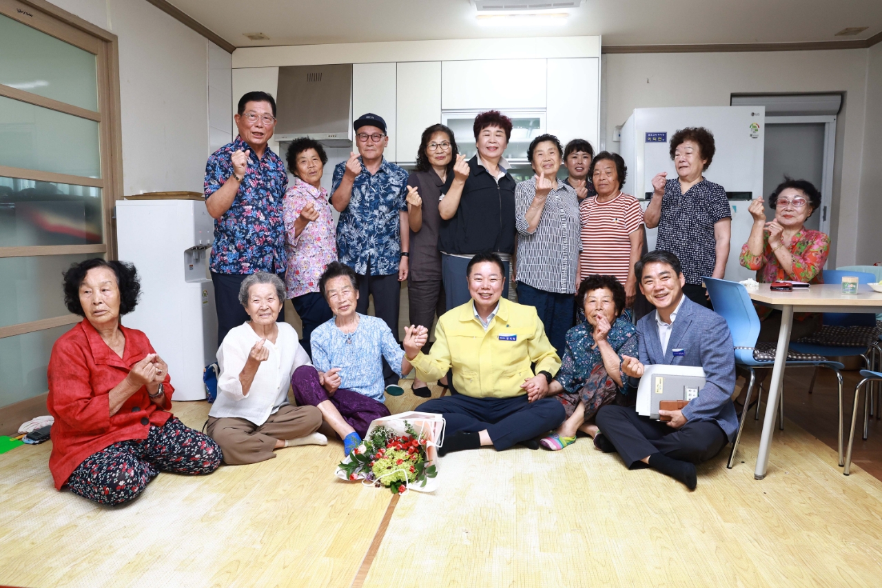 화순군, 폭염 속 ‘군민 안전 최우선’... 군민과의 공감대화 폭염 대응 현장 방문으로 전환 3