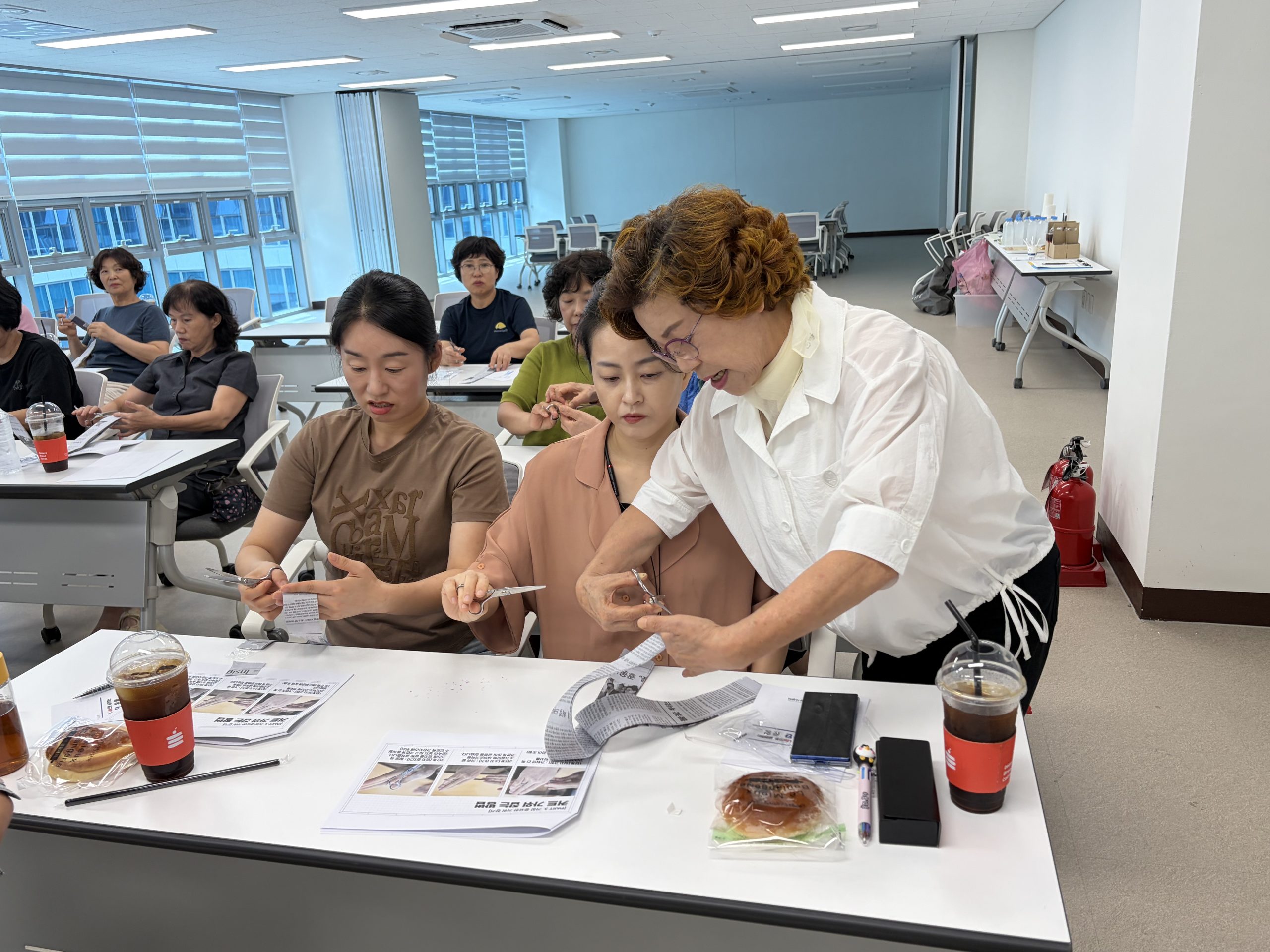 화순군자원봉사센터, 전남 청년봉사단 미용 교육 실시 3