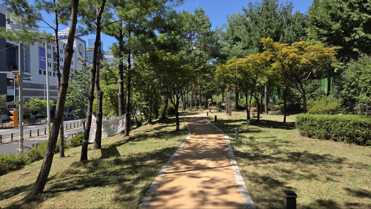 대전 동구, 가오·낭월동에 1.1km ‘맨발 산책길’ 조성