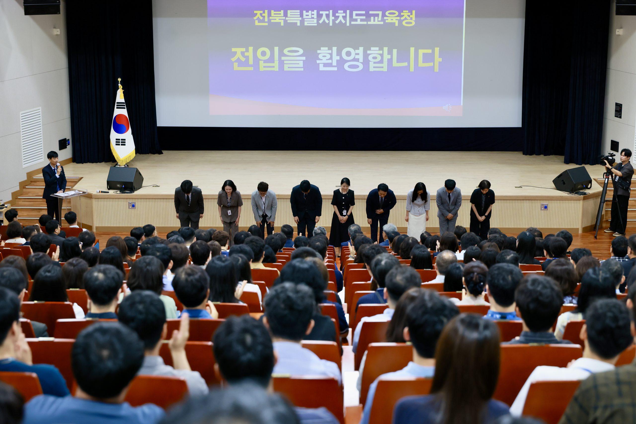 천호성 교육감“도전하며 열정적으로 일해달라” 이미지(3)