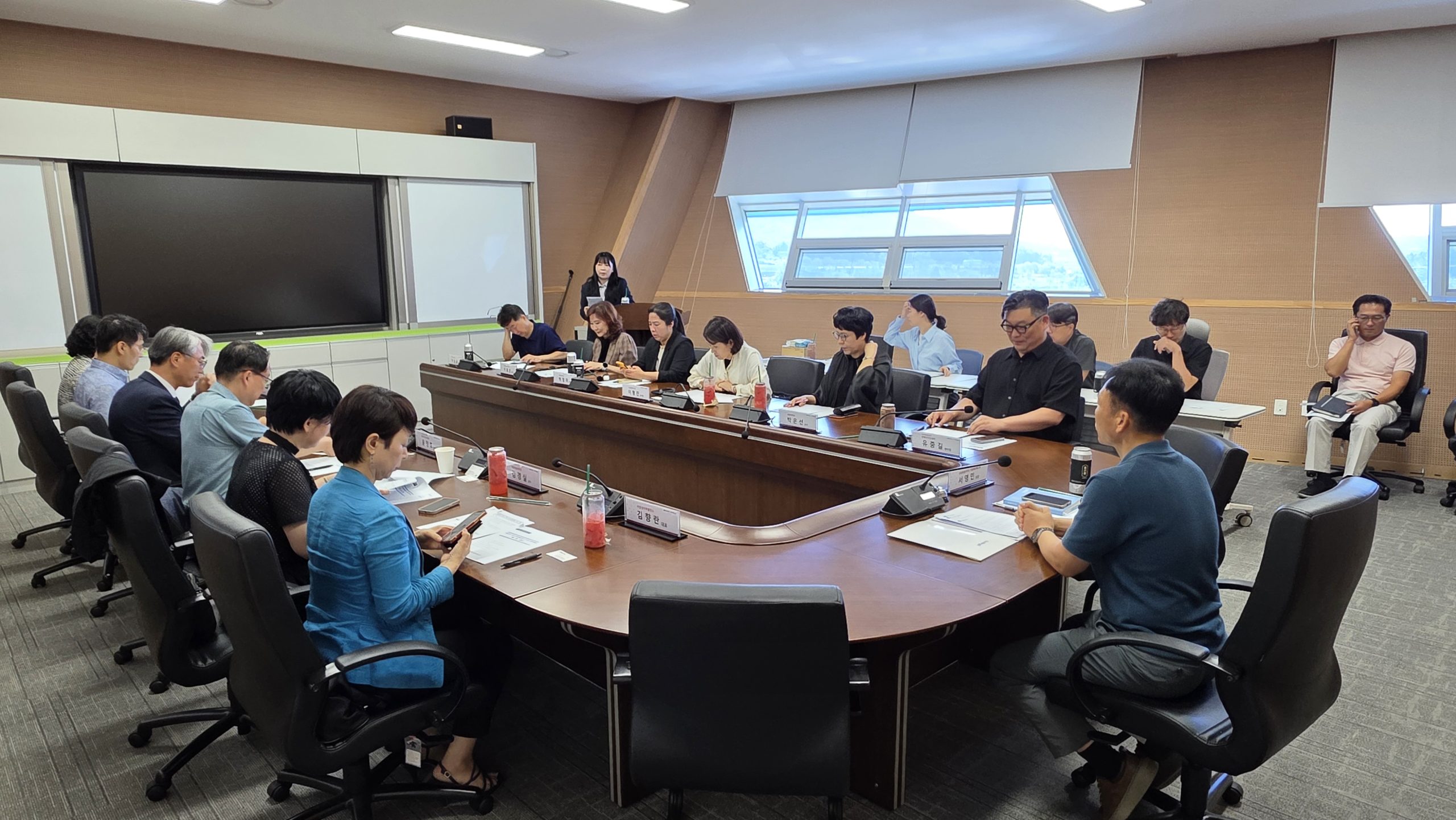 [디자인정책팀] 2026년 제1회 전북특별자치도 디자인 자문위원회2