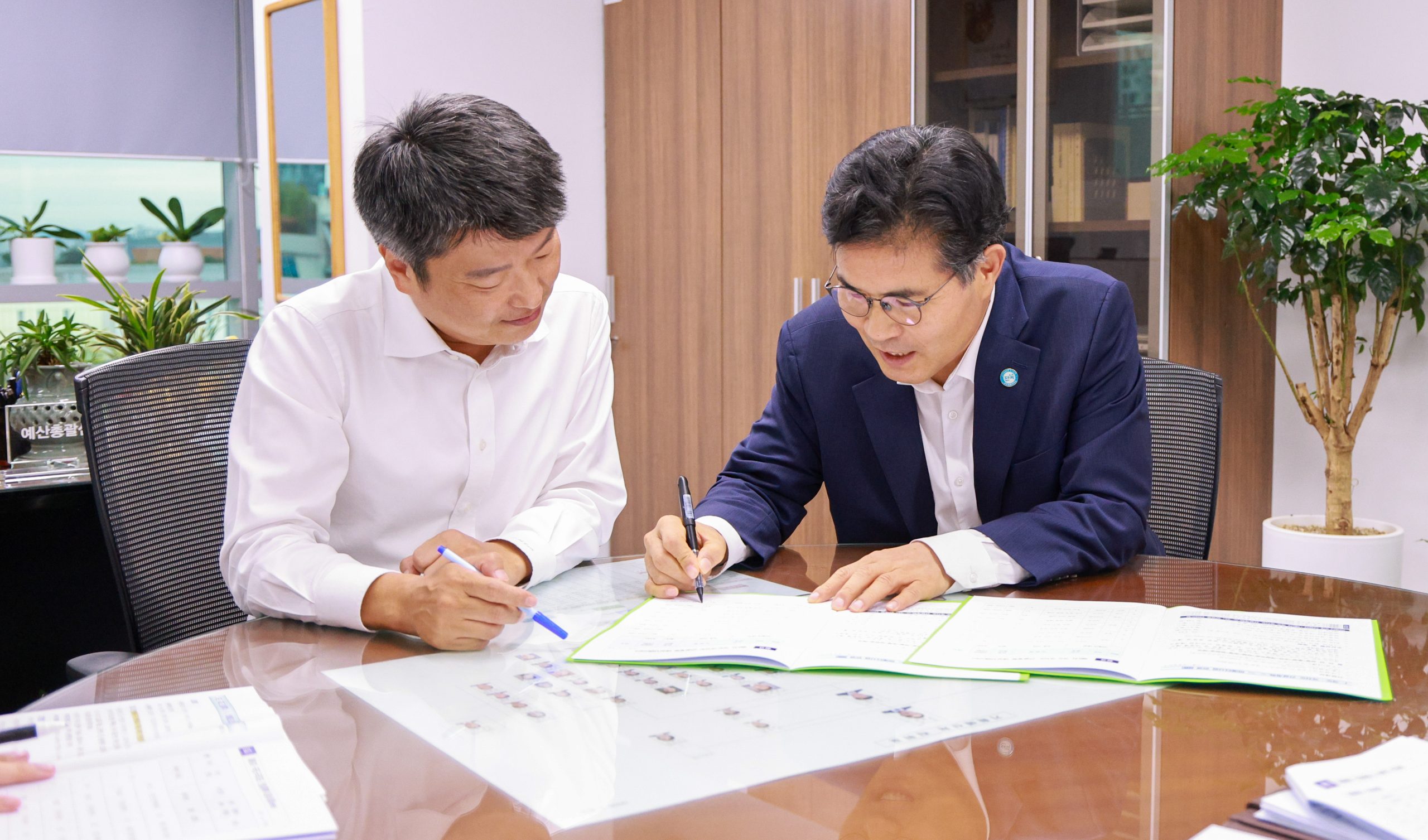 이원택 도지사, 기획처에 핵심사업 건의… 2027년 국가예산 확보 총력 이미지(2)