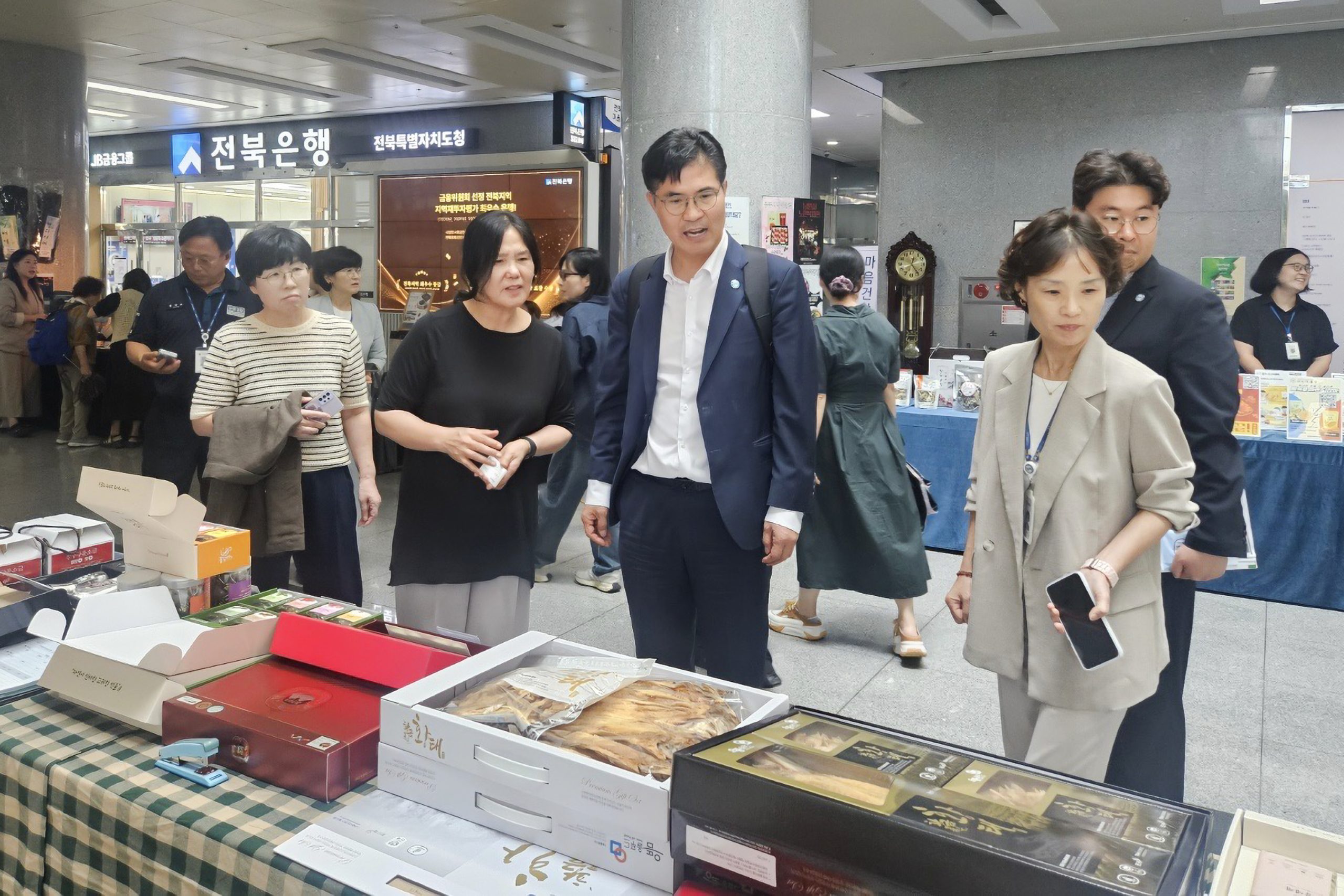 올 추석 선물은 노인·장애인 생산품으로! 전북자치도, 추석맞이 판매행사 개최 이미지(3)