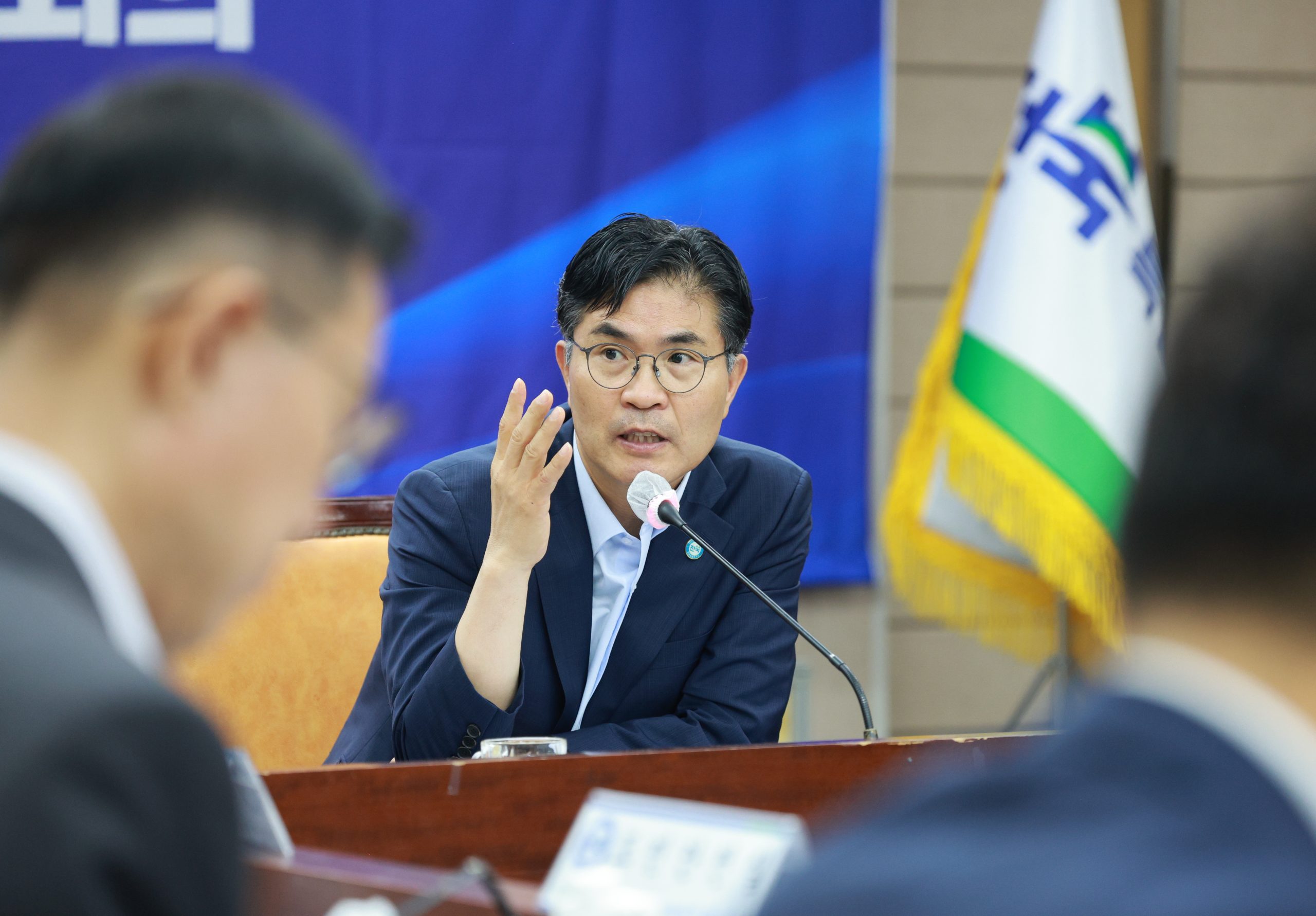 이원택 지사,“국가예산 마지막 총력… 추석 민생 꼼꼼히 챙길 것”간부회의 생중계 소통 이미지(4)