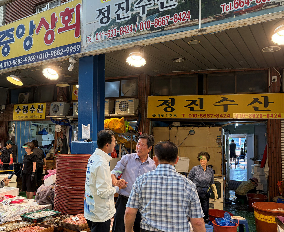 1-2 서영학 여수시장, 추석 앞두고 전통시장 찾아 현장 소통.jpg