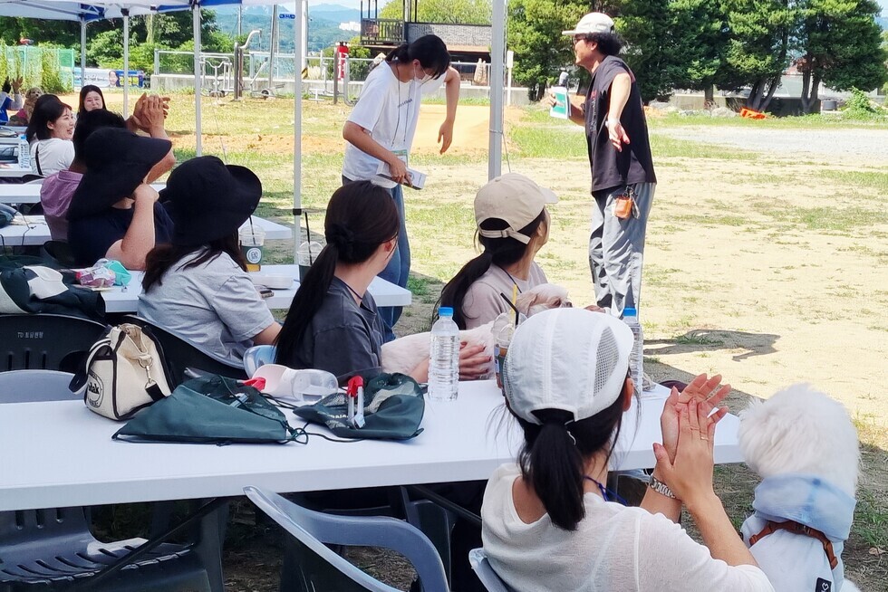 강진아르코에서 윤택과 함께하는 토크콘서트 모습.