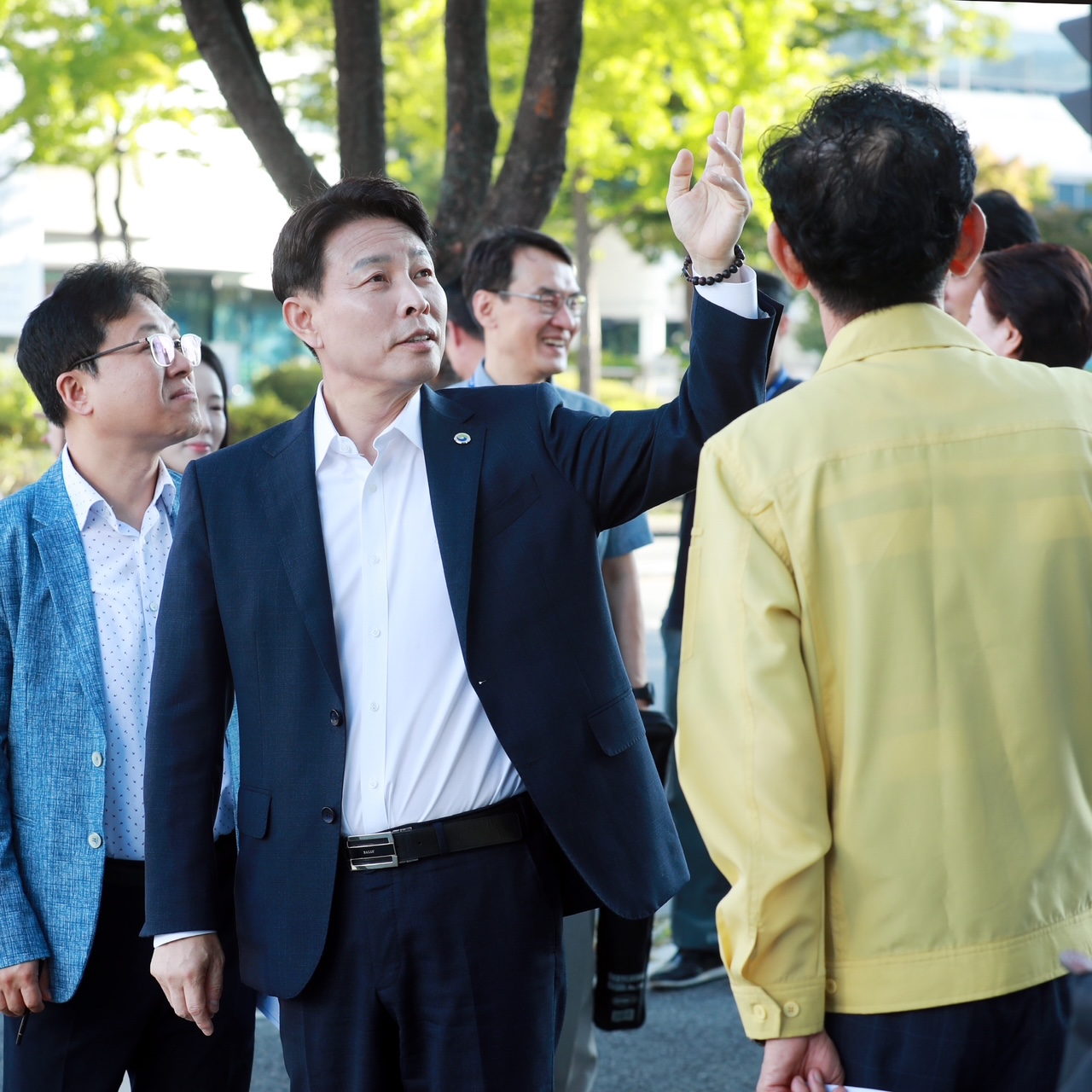 전문학 서구청장, 둔산동 대덕대로 녹지·휴게공간 조성지 점검