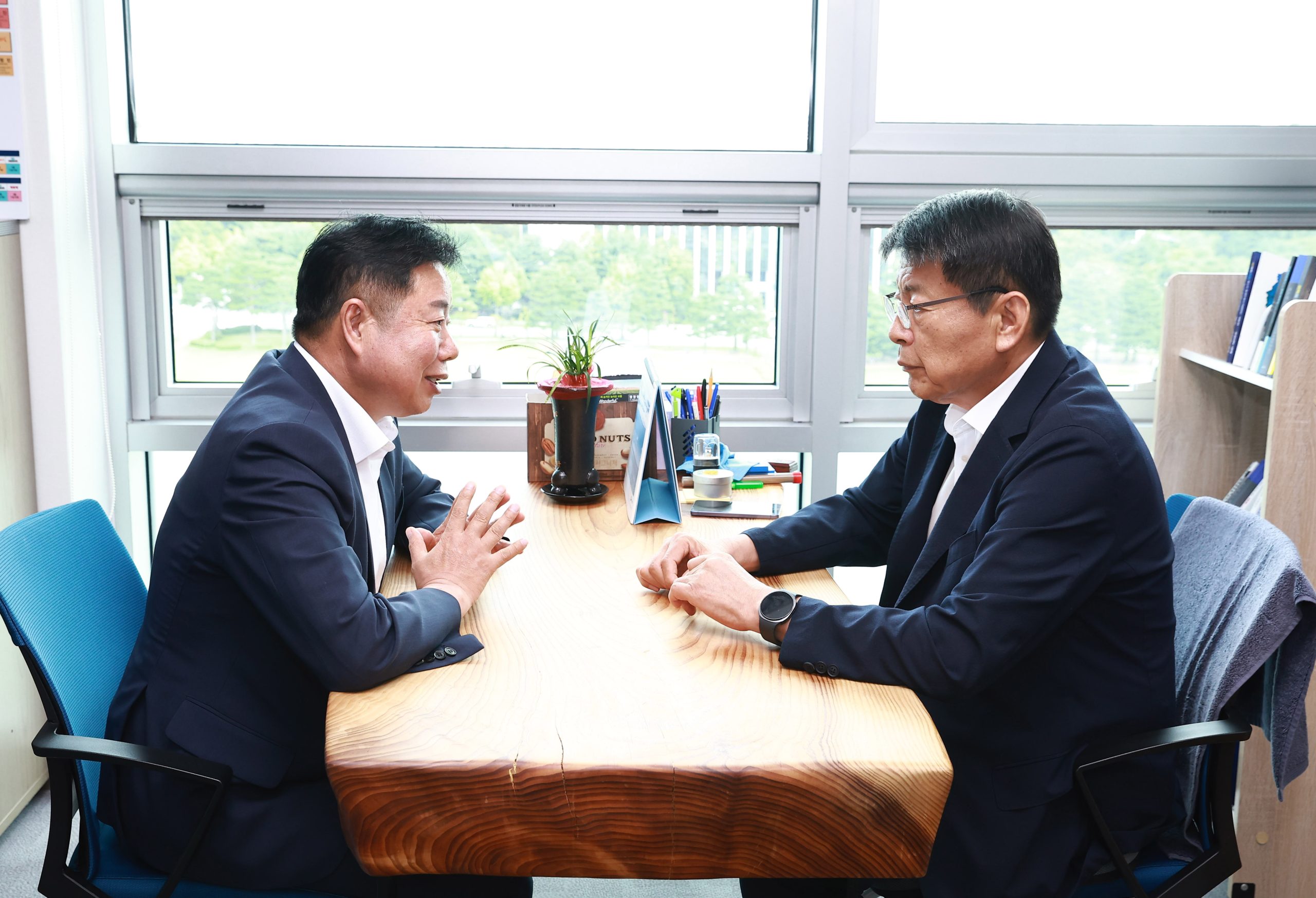 화순군수, 지역 미래 성장동력 확보 위해 국회 찾아 현안 사업 건의 3