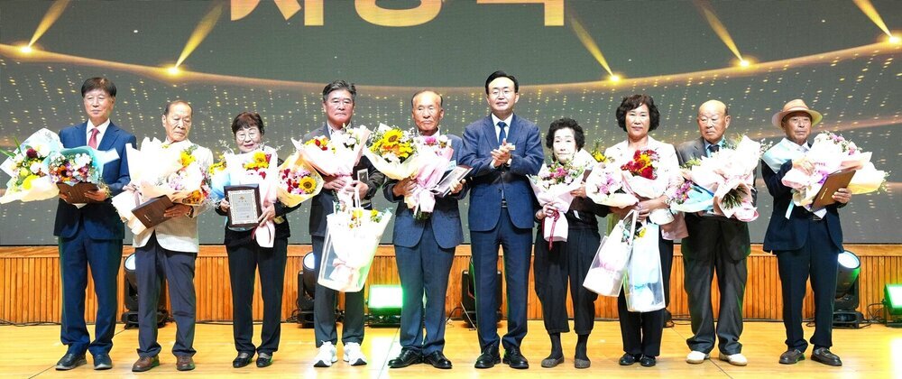 나주시, ‘제30회 노인의 날 기념 어르신 한마당 행사’ 성료 첨부 이미지 2