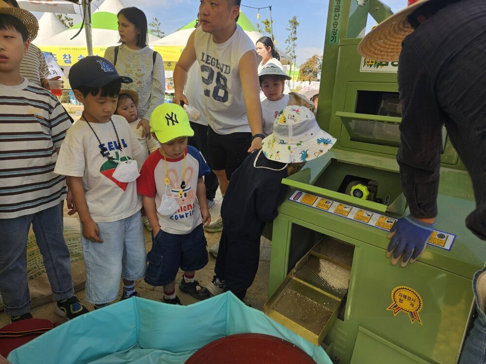 “직접 수확하고, 심고, 만들고”…나주농업페스타 체험 인기 첨부 이미지 5