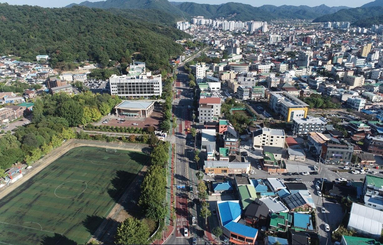 걷기 편한 충정로로… 정읍시, 교육청~정읍향교 보도 정비 (2)