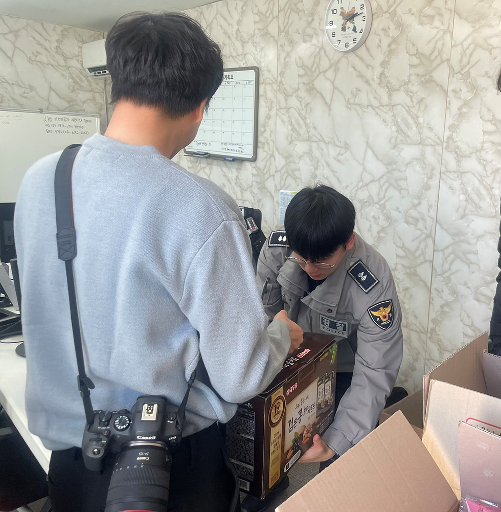 8-2 바르게살기운동 여수시협의회, 섬박람회 현장근무자 격려 간식 전달.jpg