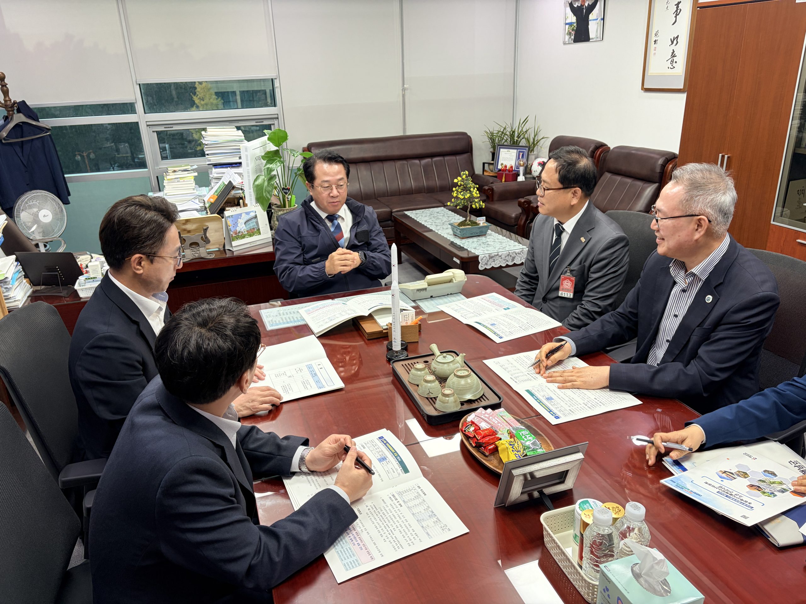 27-김병성 부군수 국회 방문 (2)