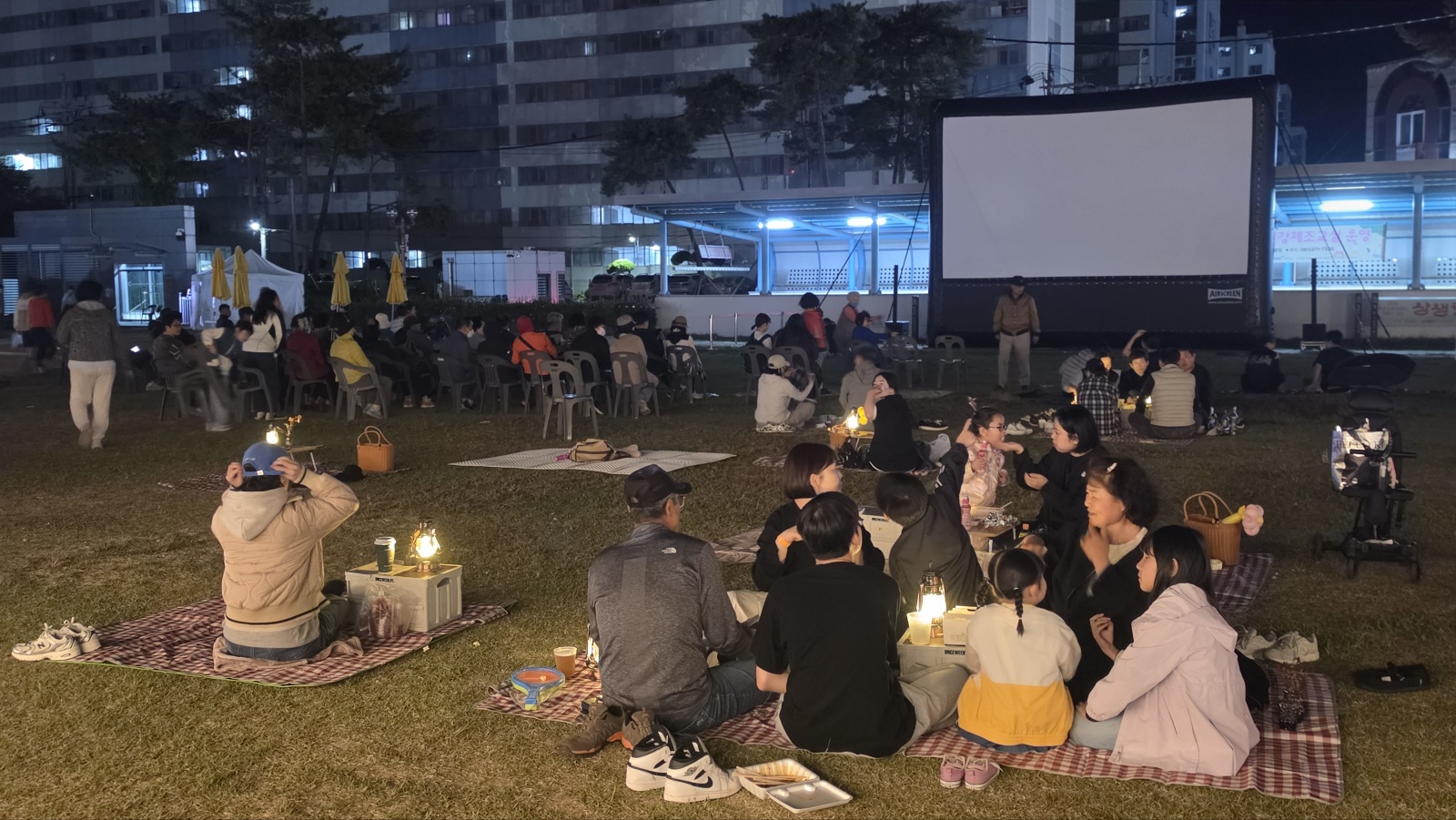 “도심 광장에 피어난 문화와 상생”...화순군문화관광재단, ‘광덕쿵덕’ 성료 5
